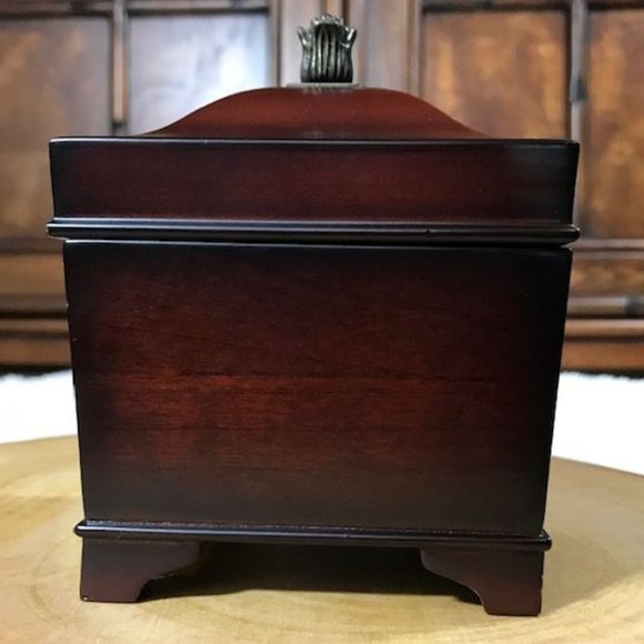 NWOT Bombay Genuine Wood Musical Ring Case - Picture 4 of 8